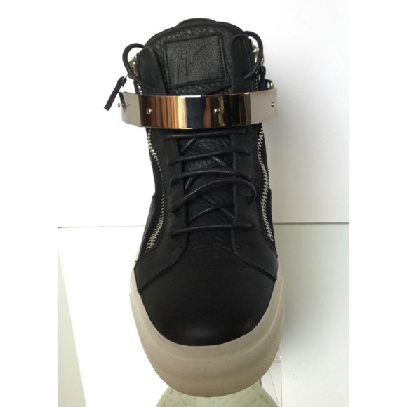 NEW GIUSEPPE ZANOTTI Textured Leather Hardware High-Top Sneakers (Size 39)-$825 main image 12